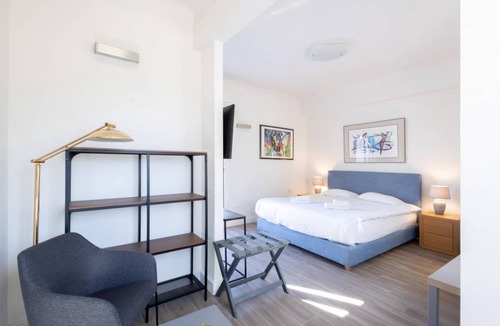 Plaka Apartment | 40 m² Apartment ∙ 1 bedroom ∙ 2 guests