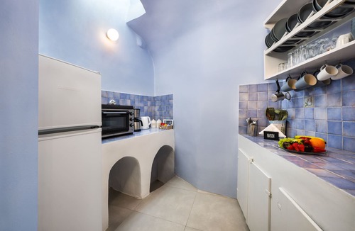 Emporio Other | 450 Years Castle House for 2-5 People/Jacuzzi