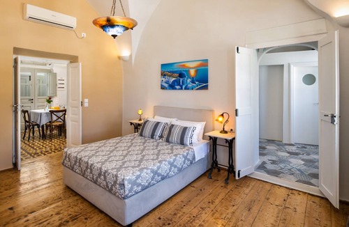 Emporio Other | 450 Years Castle House for 2-5 People/Jacuzzi