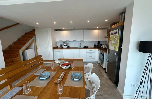 Podi House | 5-bedroom mountain villa with pool and fantastic views