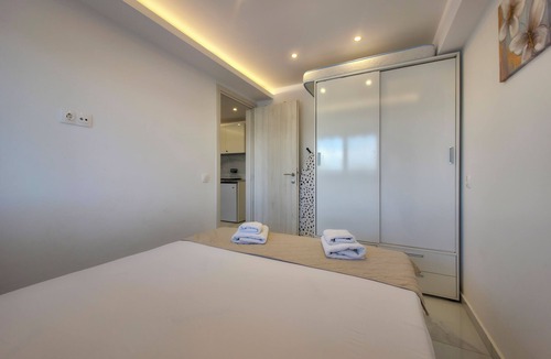 Katerini Apartment | 6 - ANDROMEDA Suites by SDR
