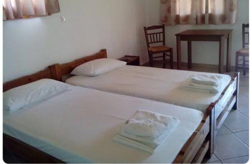 Agios Kirykos Apartment | #7 Drakano Studios, for nature lovers