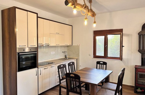 Ulcinj Villa | A family and pet-friendly holiday home w/hot tub - 15min from the beach