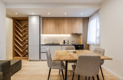 Vlore Apartment | A&H Azure Apartaments | 2BR by PikHost