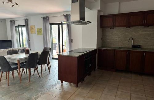 Rafina-Pikermi Apartment | A little paradise