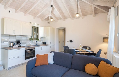 Makriotika House | A new built, fully equipped residence - 5 min from Myrtos beach and Agia Efimia