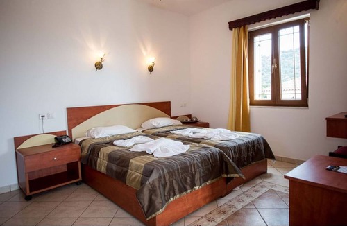 Anaxos Apartment | A spacious and bright studio with balcony no1111