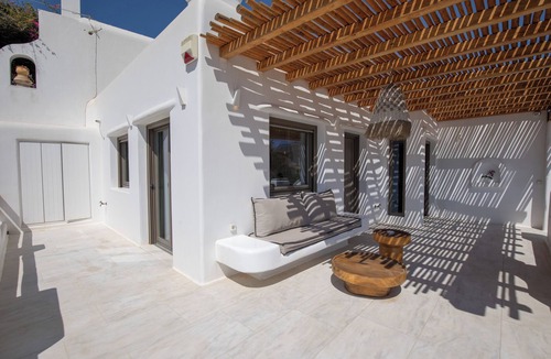 Ano Mera Apartment | Acres Jade Apartment