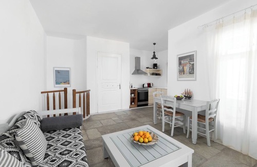 Nea Cryssi Akti Hotel | Acres Sunset Residence