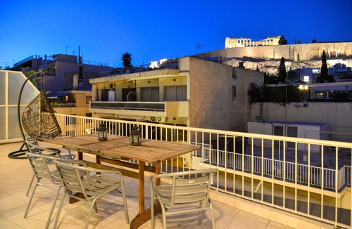 Plaka Apartment | Acropolis balcony view 3 min walking to the Acropolis hill