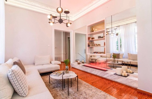 Koukaki House | Acropolis Neoclassical Gem