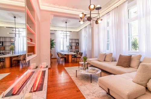 Koukaki House | Acropolis Neoclassical Gem