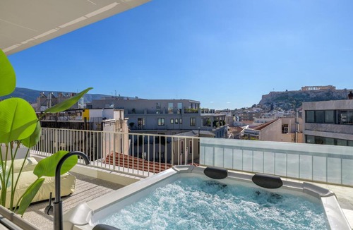 Monastiraki Apartment | Acropolis Penthouse Plunge Pool