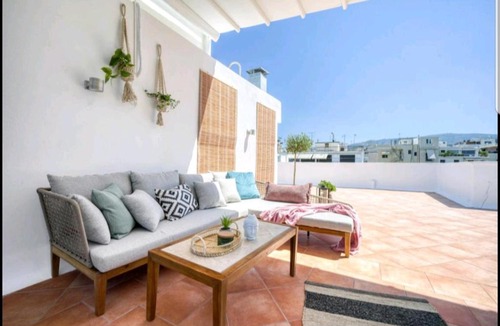 Plaka Apartment | Acropolis stunning view Penthouse in Plaka for 2!