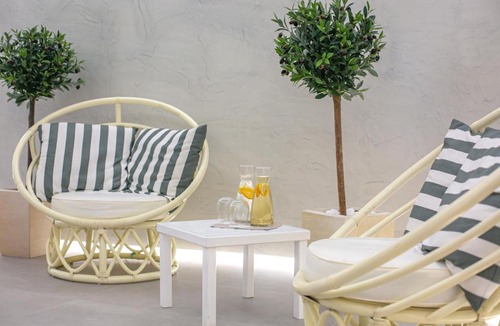 Akrotiri Hotel | Acroterra Rosa Luxury Suites & Spa