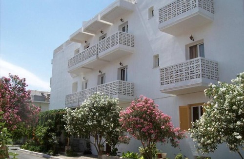 Ireon Hotel | ADAMANTIA HOTEL