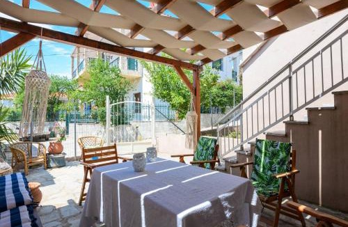 Prinos House | Adamou Family House