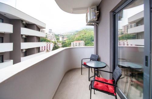 Becici Apartment | Adriatic calm Terrace & Parking