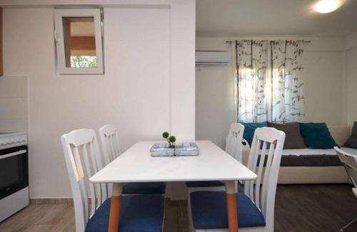 Mrcevac Apartment | Adriatic Haven – Cozy Tivat Apartment with a Terrace - One Bedroom Apartment