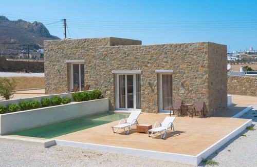 Ano Mera Apartment | Adyton Luxury Suites, Mykonos Poolside Luxury
