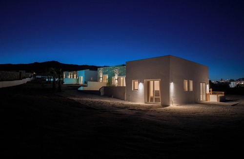Ano Mera House | Adyton Luxury Suites & Pools Mykonos