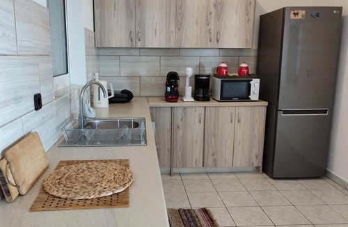 Agii Apostoli House | Aegean Beachfront Apartment