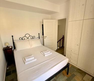 Agios Romanos Apartment | Aegean Big Blue -Rosalie Home