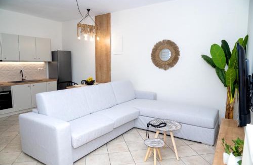 Azolimnos Apartment | Aegean Crown