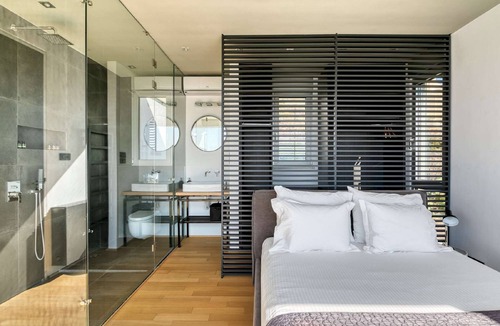 Kontos Villa | Aegina villa with pool and breathtaking views