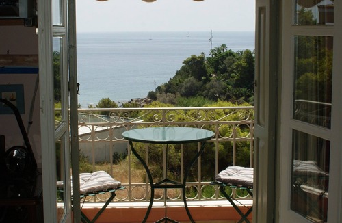 Agios Emilianos Villa | Aemilianus Nest family villa with pool and sea view