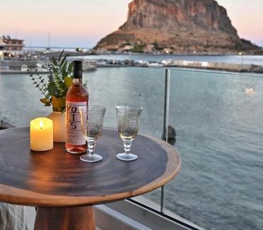 Monemvasia Apartment | Aether-Castle vista