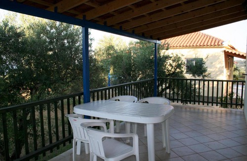 Kompi House | AGGELIKI 5