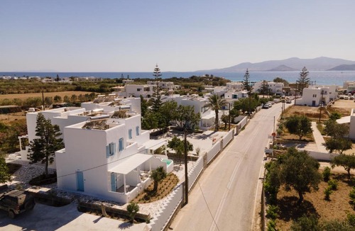 Agia Anna Apartment | Agia Anna Living