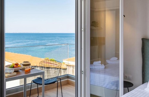 Psakoudia Apartment | Aiora Suites