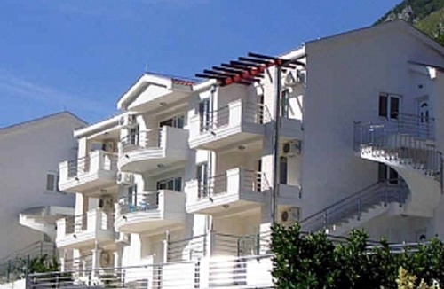 Kotor Apartment | Airy and Spacious Apartment with Magnificent Sea Views