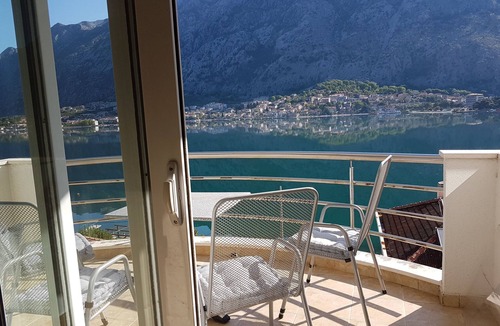 Kotor Apartment | Airy and Spacious Apartment with Magnificent Sea Views