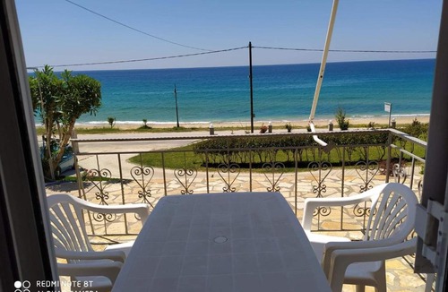 Lygia Apartment | Akrothalassia
