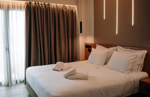 Tripoli Hotel | AKROTHEA suites & lounge