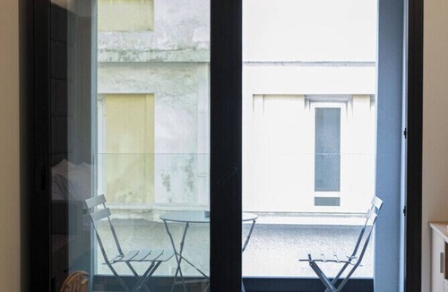 Piraeus Apartment | AKVA Studio w Balcony near Port of Piraeus