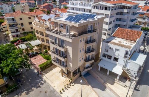 Maini Apartment | Al Mare apartments Budva