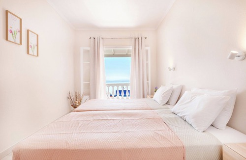 Ipsos Apartment | Albatross Seaview Apartment by Konnect, Ipsos