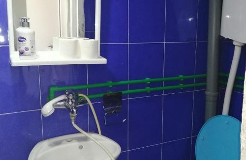 Sutomore Hostel | Aleksandar