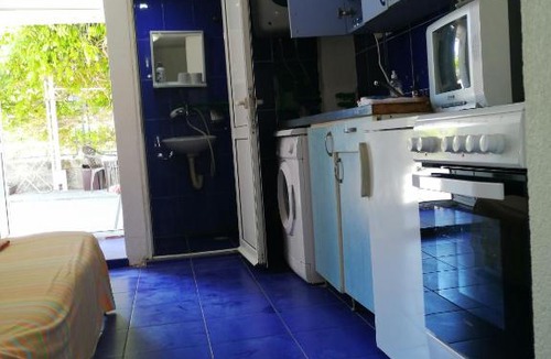 Sutomore Hostel | Aleksandar