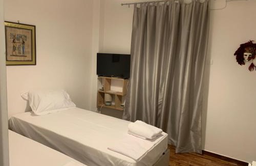 Koukaki Apartment | ALEX house
