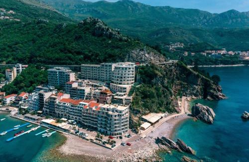 Rafajlovici Apartment | Alex Lux sea view apartment 1