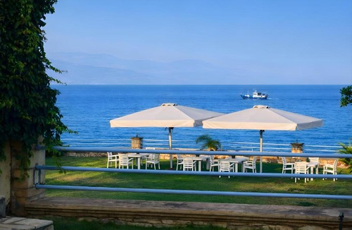Messini Apartment | Alexandros Beachfront Apartments