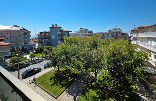 Katerini Apartment | Alexandros Two-Bedroom Deluxe Suite n. 11