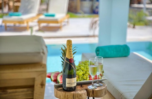 Haraki Hotel | Alia Suites and Spa