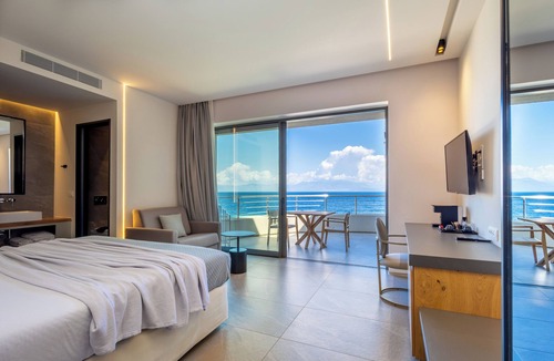 Evrostina Hotel | Alissachni SeaSide Hotel