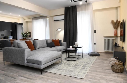 Ampelokipoi Apartment | Alkmini Apartment